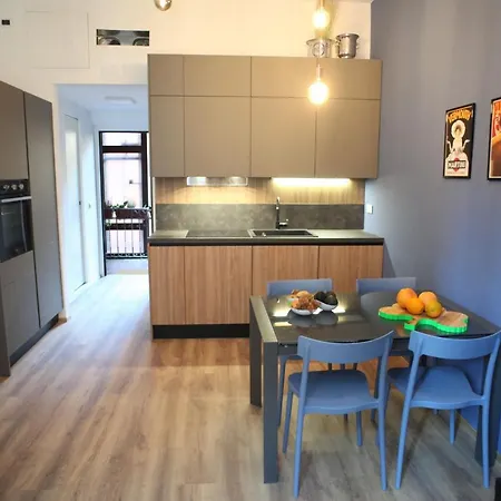 Tech & Retro House, In Marghera District! *