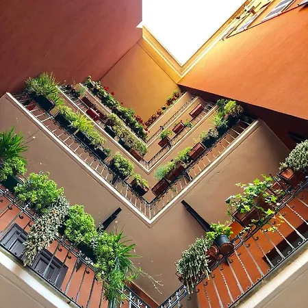 Tech & Retro House, In Marghera District!
