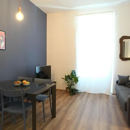 Tech & Retro House, In Marghera District! Apartamento