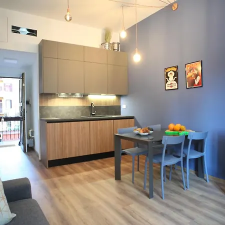 Tech & Retro House, In Marghera District! Apartamento Milão